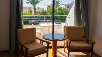 Paphos Gardens Apts