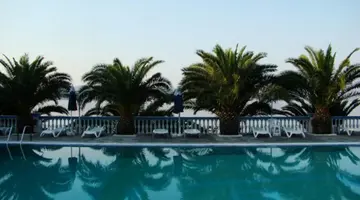 Pappas Hotel (Loutraki)