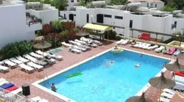 Paradero Apartments