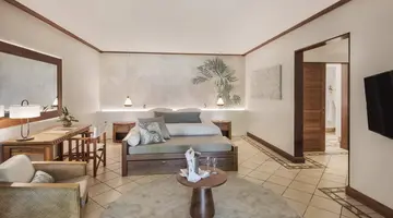 Paradis Beachcomber Golf Resort & Spa 5