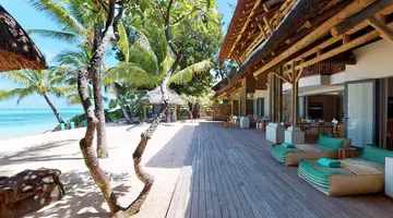 Paradis Beachcomber Golf Resort & Spa