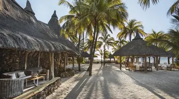 Paradis Beachcomber Golf Resort & Spa