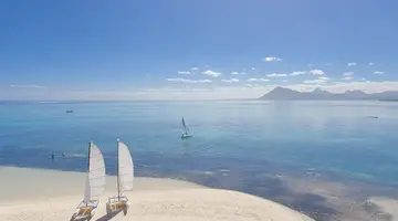 PARADIS BEACHCOMBER GOLF RESORT & SPA