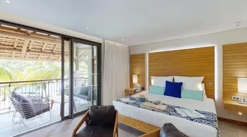 Paradis Beachcomber Golf Resort & Spa