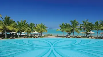 PARADIS BEACHCOMBER GOLF RESORT & SPA