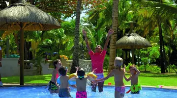 Paradis Beachcomber Golf Resort & SPA
