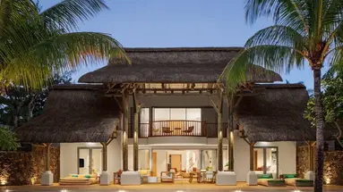 Paradis Beachcomber Golf Resort & Spa