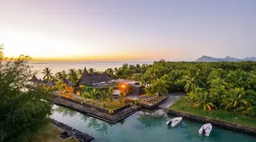Paradis Beachcomber Golf Resort & Spa