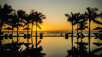 Paradis Beachcomber Golf Resort & Spa