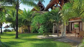 PARADIS BEACHCOMBER GOLF RESORT & SPA