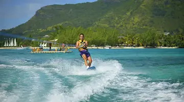 PARADIS BEACHCOMBER GOLF RESORT & SPA