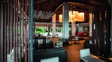 Paradis Beachcomber Golf Resort & SPA