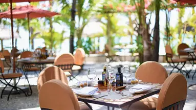 Paradis Beachcomber Golf Resort & Spa