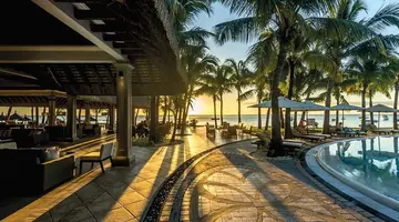 Paradis Beachcomber Golf Resort & Spa