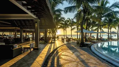 Paradis Beachcomber Golf Resort & Spa