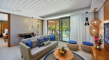 PARADIS BEACHCOMBER GOLF RESORT & SPA