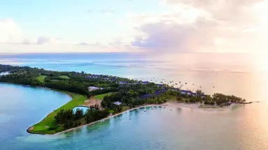 Paradis Beachcomber Golf Resort & SPA
