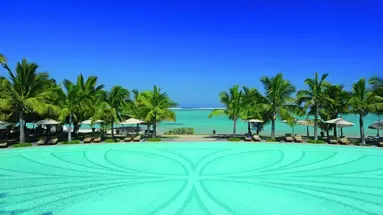 Paradis Beachcomber Golf Resort & SPA