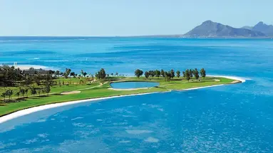 Paradis Beachcomber Golf Resort & Spa
