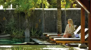 Paradis Beachcomber Golf Resort & Spa