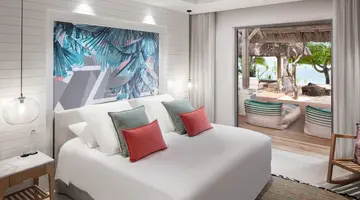 PARADIS BEACHCOMBER GOLF RESORT & SPA