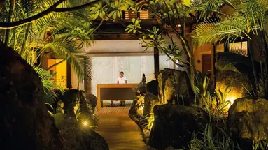 Paradis Beachcomber Golf Resort & Spa