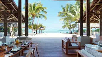 Paradis Beachcomber Golf Resort & Spa