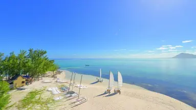 Paradis Beachcomber Golf Resort & SPA