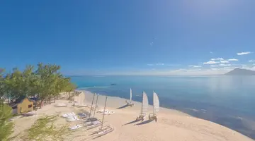 Paradis Beachcomber Golf Resort & Spa