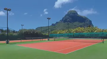 Paradis Beachcomber Golf Resort & Spa