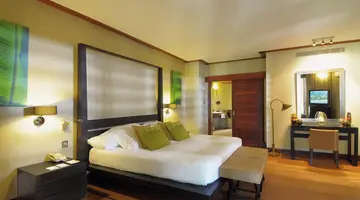 PARADIS BEACHCOMBER GOLF RESORT & SPA