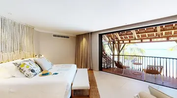 Paradis Beachcomber Golf Resort & Spa