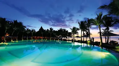 PARADIS BEACHCOMBER GOLF RESORT & SPA