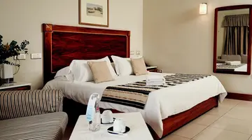 Paradise Bay Resort Hotel