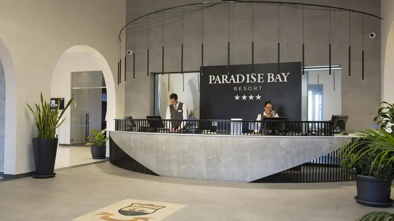 Paradise Bay Resort Hotel