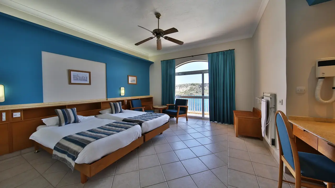 Paradise Bay Resort Hotel