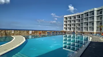 Paradise Bay Resort Hotel