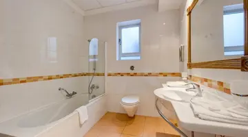 Paradise Bay Resort Hotel