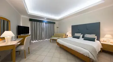 Paradise Bay Resort