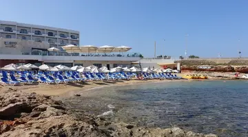 Paradise Bay Resort