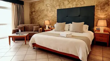 Paradise Bay Resort
