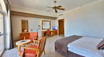 Paradise Bay Resort