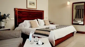 Paradise Bay Resort