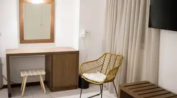 Paradise Beach Hotel