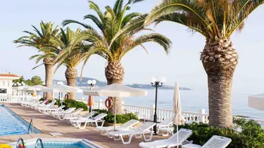 Paradise Beach Hotel