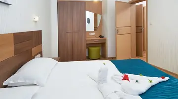 PARADISE BEACH RESIDENCE