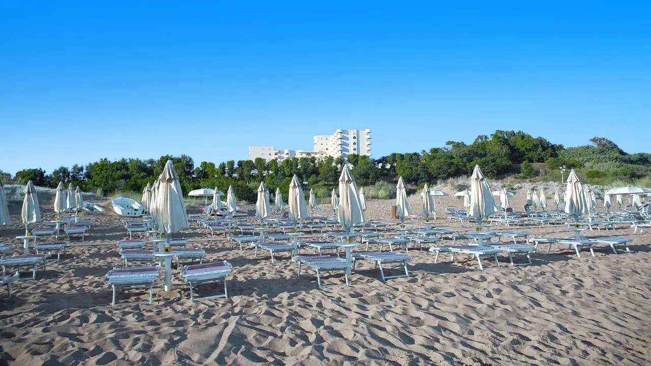 Paradise Beach Resort