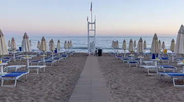 Paradise Beach Resort