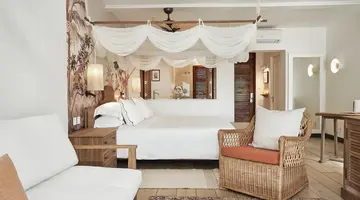 Paradise Cove Boutique Hotel