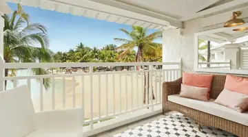 PARADISE COVE BOUTIQUE HOTEL